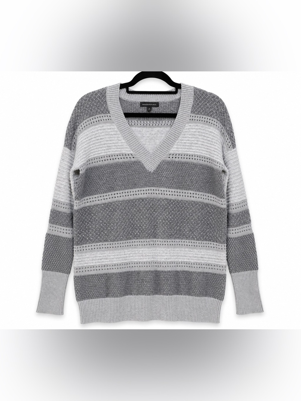 Banana Republic Merino Wool Mohair Textured V-Neck Sweater Gray Small